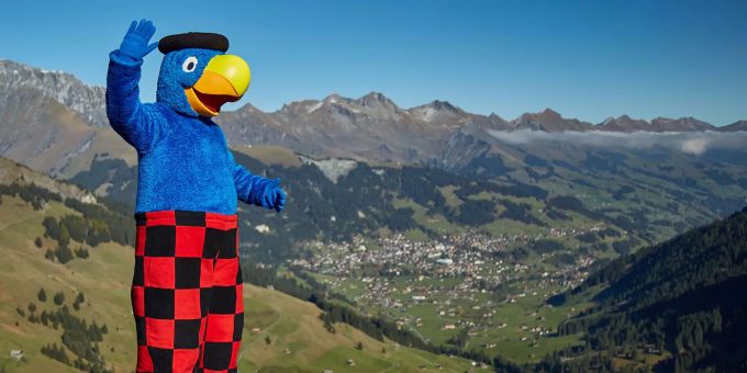 Eine spannende Attraktion für Familien ist die Globi Luftseilbahn in Adelboden. Globi Luftseilbahn Engstligenalp.