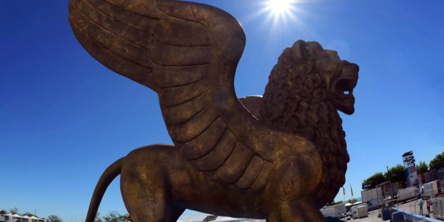 ARCHIV - Der geflügelte Goldene Löwe, Symbol der Internationalen Filmfestspiele von Venedig. Foto: Claudio Onorati/ANSA/epa/dpa