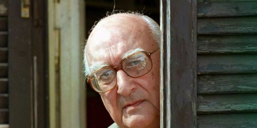 Zwei Romane des Italieners Andrea Camilleri sind in deutscher Übersetzung veröffentlicht worden. Der Autor starb im Juli 2019. Foto: Mario De Renzis/epa/dpa