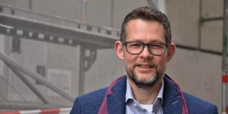 Gemeinde - Schweizer Seide aus Gersau –Überleben im Topsegment