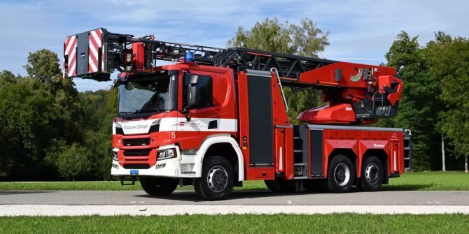 Stützpunktfeuerwehr Zofingen nimmt neues Spezialfahrzeug in Betrieb