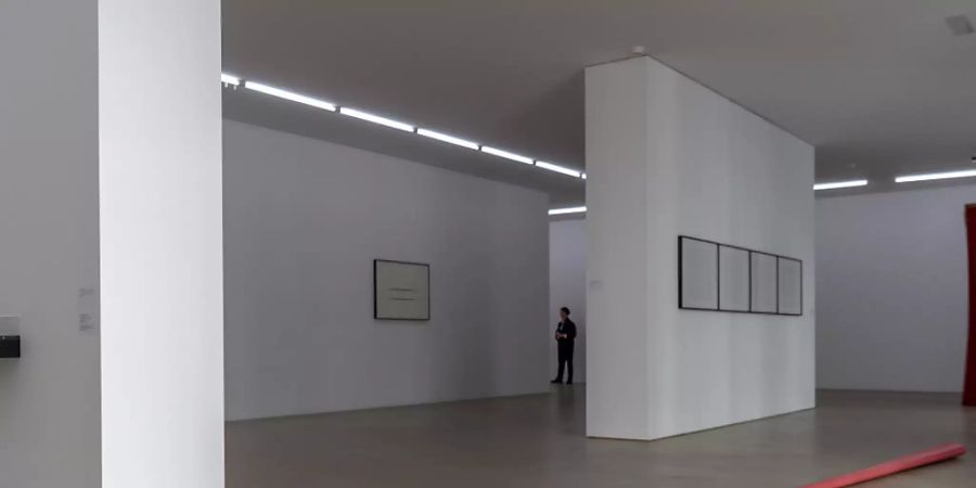«Feuervogel» (1981), eines der Hyperboloiden von Isa Genzkens Frühwerken in der Ausstellung im Haus zur Gegenwart des Kunstmuseums Basel.