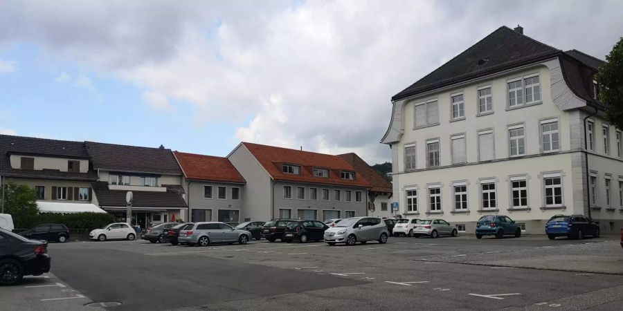 Der Dorfplatz von Erlinsbach SO.