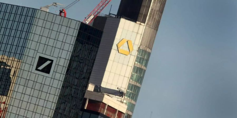 Türme von Deutscher Bank und Commerzbank