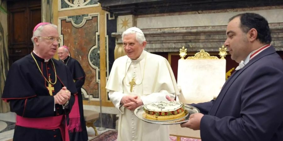 Der frühere Bischof Michael Bransfield mit Papst Benedikt XVI.