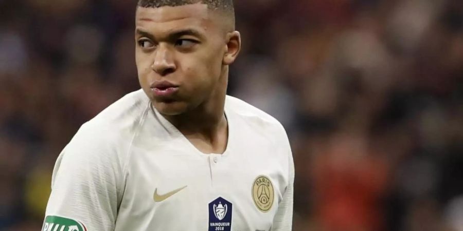 Kylian Mbappe lässt seine Zukunft offen. Foto: Thibault Camus/AP