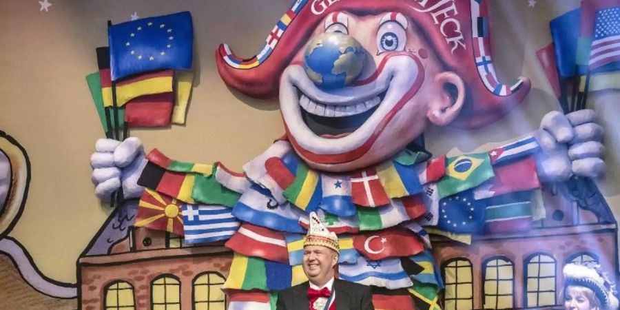 Moderiert wurde die Show von Sitzungspräsident Stefan Kleinehr. Foto: WDR/Ben Knabe