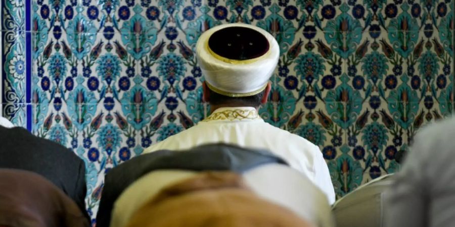 Imam in Hamburger Moschee