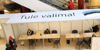 Tallinn - Rekord beim «E-Voting»: Warum gehen Esten überhaupt ins Wahllokal? Tallinn - Rekord beim «E-Voting»: Warum gehen Esten überhaupt ins Wahllokal?