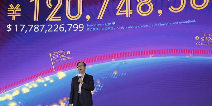 Daniel Zhang stand acht Jahre lang an der Spitze von Alibaba und war massgeblich für den Aufstieg des ehemaligen Online-Handelsunternehmens aus dem ostchinesischen Hangzhou zu einem der grössten und am breitesten aufgestellten IT-Konzerne Chinas verantwortlich. (Archivbild) Daniel Zhang stand acht Jahre lang an der Spitze von Alibaba und war massgeblich für den Aufstieg des ehemaligen Online-Handelsunternehmens aus dem ostchinesischen Hangzhou zu einem der grössten und am breitesten aufgestellten IT-Konzerne Chinas verantwortlich. (Archivbild)