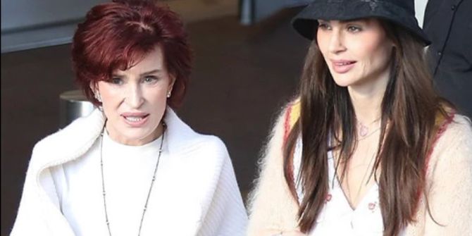 Sharon Osbourne mit ihrer Tochter.