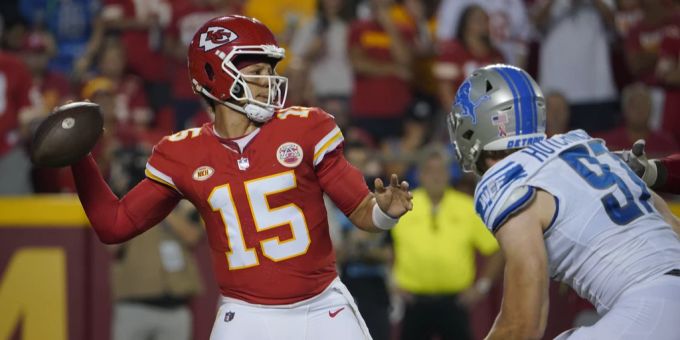 Patrick Mahomes und die Kansas City Chiefs verlieren überraschend gegen die Detroit Lions. NFL