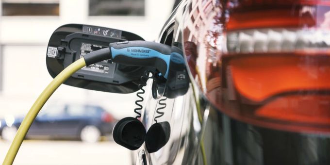Für Geringverdienende soll es ab kommendem Jahr ein Leasing von E-Automodellen ab 100 Euro pro Monat geben.