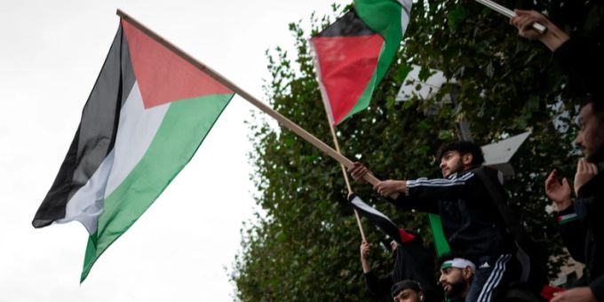 Polizei schreitet ein - Grosse pro-palästinensische Demo in Athen