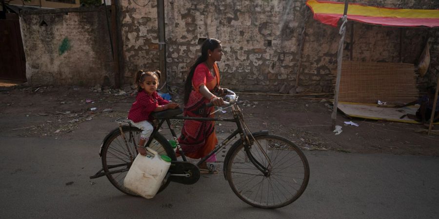 In den kommenden Jahren dürfte sich nach Unicef-Voraussagen der Zugang zu Trinkwasser in Südasien verbessern.