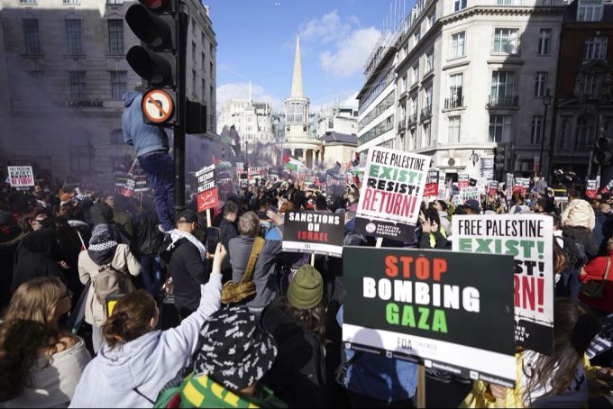 Pro-Palästina-Demo in London – Hunderte Menschen nahmen teil. Pro-Palästina-Demo in London