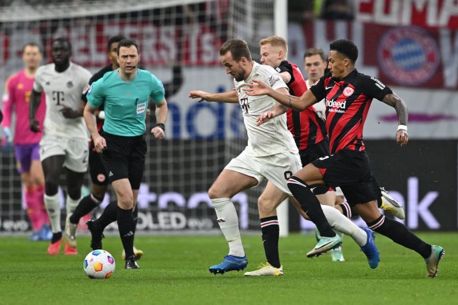 Schon nach 35 Minuten steht es 3:0 für Frankfurt – Harry Kane bleibt blass.