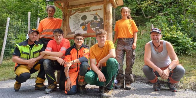Neuer Waldlehrpfad in Glarus Süd.