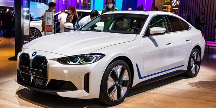 Beeindruckt mit luxuriösem und sportlichem Anschein: Der BMW i4