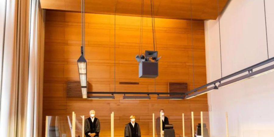 Im Landgericht Freiburg: Im Prozess um angeblich lebensgefährliche Nebenwirkungen durch die Verhütungspille «Yasminelle» hat eine 37 Jahre alte Frau erneut eine Niederlage erlitten. Foto: Philipp von Ditfurth/dpa