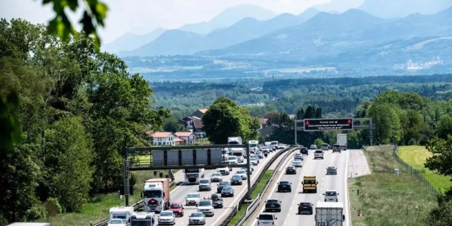 Auf das Auto wollen viele nicht verzichten. Foto: Matthias Balk/dpa