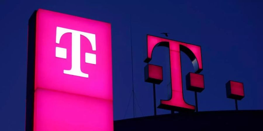 Die Telekom muss ihre «Stream On»-Tarife nach einer Gerichtsentscheidung ändern oder vom Markt nehmen. Das Angebot verstosse gegen die Netzneutralität. Foto: Oliver Berg/dpa