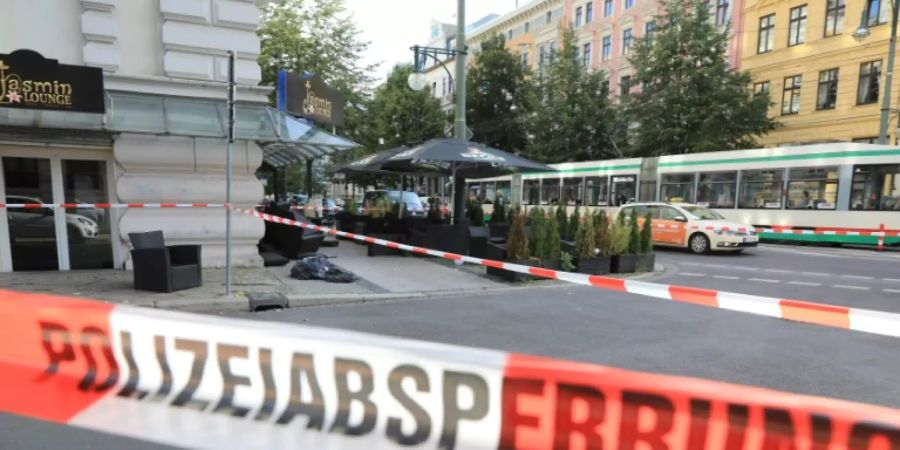 Polizeiabsperrung im Magdeburger Zentrum