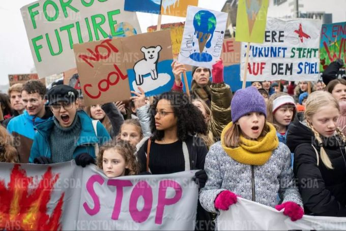 Ein Klimastreik mit jungen Teilnehmern. Klimastreik