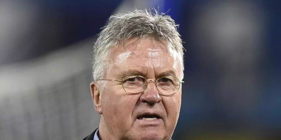 Guus Hiddink arbeitete schon an zahlreichen Orten als Fussball-Trainer. Foto: Facundo Arrizabalaga/epa