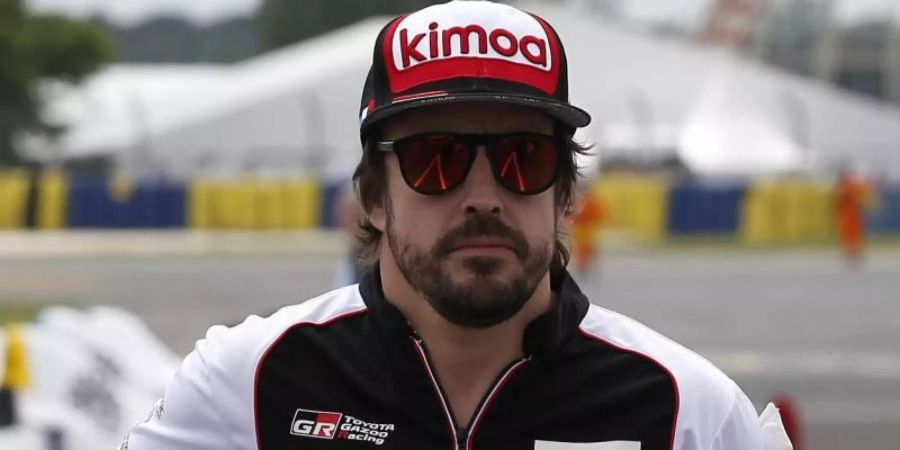 Toyota-Rennfahrer Fernando Alonso gewinnt das 24-Stunden-Rennen von Le Mans. Foto: Thibault Camus/AP