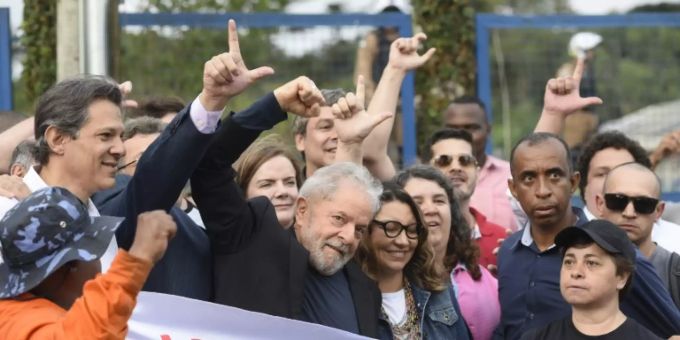 Lula nach seiner Entlassung Lula nach seiner Entlassung