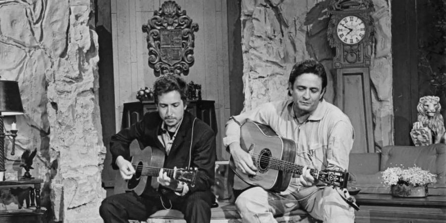 Bob Dylan (l) und Johnny Cash. Foto: Al Clayton/Sony Music/dpa