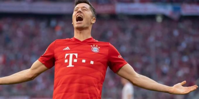 Bayern-Stürmer Robert Lewandowski stellte einen Bundesliga-Rekord auf. Foto: Sven Hoppe/dpa Bayern-Stürmer Robert Lewandowski stellte einen Bundesliga-Rekord auf. Foto: Sven Hoppe/dpa