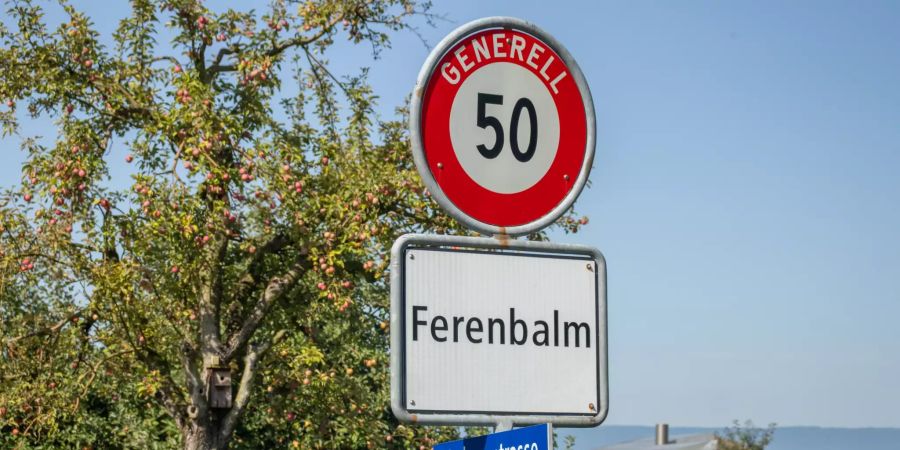Ortsschild von Ferenbalm.