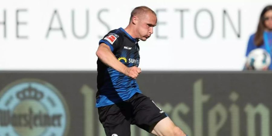 Paderborns Sven Michel ist mit seinem Siegtreffer in der Nachspielzeit zum Matchwinner geworden. Foto: Friso Gentsch