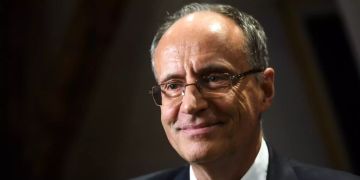 migros damian piller