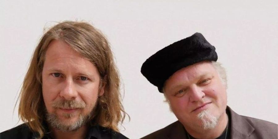 Kalle Kalima und Knut Reiersrud begeistern mit ihrer Jazz-Lesart von US-Roots-Music. Foto: ACT/Siggi Loch/dpa
