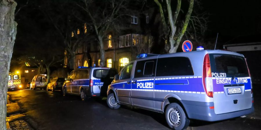 Weihnachtsfeier in Pfarrhaus eskaliert - ein Verletzter