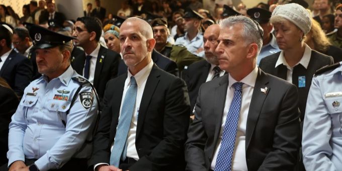 David Barnea (rechts), nach Doha. (Archivbild) israel hamas gaza-krieg geiseln