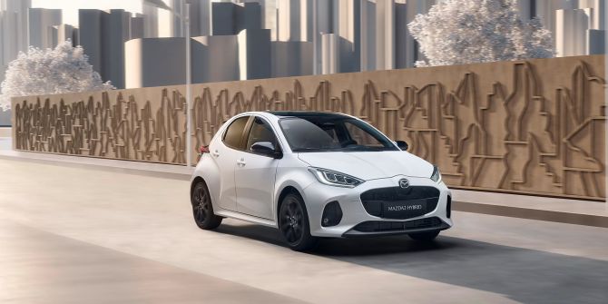 Mazda 2 Hybrid