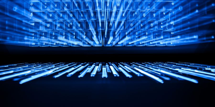 Die Polizei soll im Kanton Zürich künftig auch in geschlossenen Foren ermitteln können. (Symbolbild)