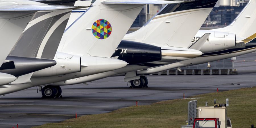 Businessjets von WEF-Gästen auf dem Rollfeld: Der geschäftigste Tag am Flughafen Zürich fiel mit dem Beginn des Weltwirtschaftsforum zusammen. Am 19. Januar wurden 792 Flugbewegungen...