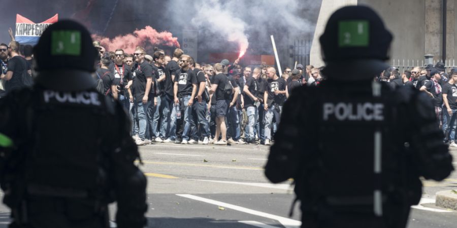 Die Sicherheitskosten für Heimspiele des FC Basel habe im Jahr 2025 zugenommen. (Archivbild)