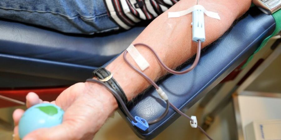 Die Kriterien für Blutspenden in der Schweiz werden ab dem 1. Februar gelockert. (Archivbild)