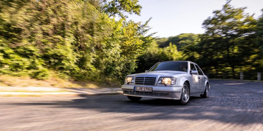 Mercedes-Benz W124