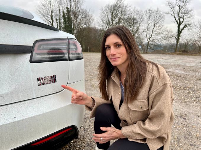 Das Tesla Model S überzeugt Cyndie Allemann, doch sie findet auch, dass noch Verbesserungspotential besteht. Tesla Model S Plaid