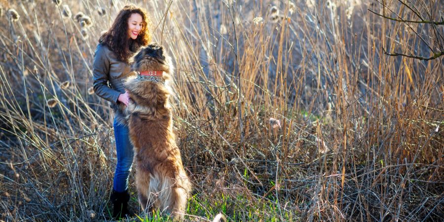 Frau mit Hund, Natur