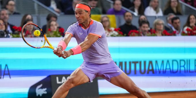 Rafael Nadal gewinnt gegen Alex de Minaur. Rafael Nadal