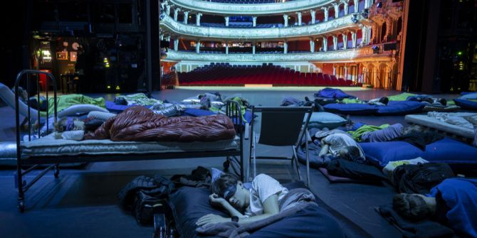 Opernhaus Zürich Bühne Schlaf