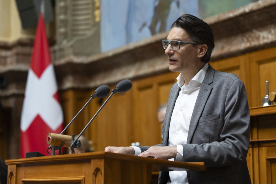 Auch der Freiburger Grünen-Nationalrat Gerhard Andrey kritisiert den laxen Umgang mit Datenschutzvorschriften: «Das bedeutet ein Sicherheitsrisiko für die Schweiz.» (Archivbild)